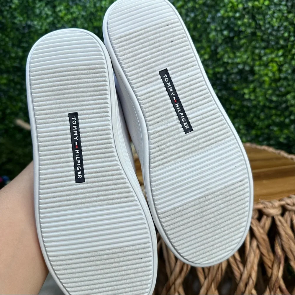 Tommy Hilfiger White  The Iconic court slip on Sneakers new‎ in box